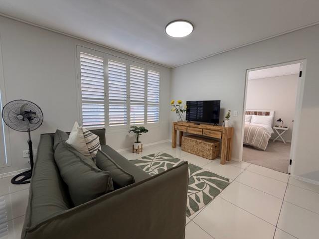 To Let 1 Bedroom Property for Rent in Green Point Western Cape